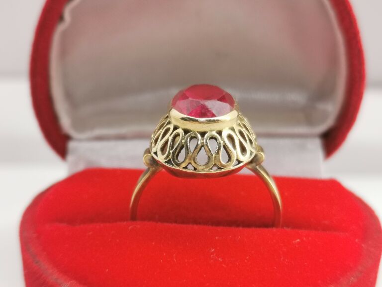 zloty-pierscionek-z-rozowym-kamieniem-pr-585-443-stan-uzywany