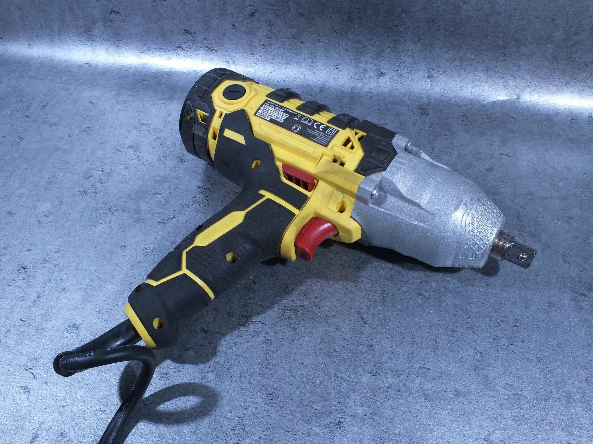 elektryczny-klucz-udarowy-pm-eku-2000n-powermat-liczba-elementow-w-zestawie-4