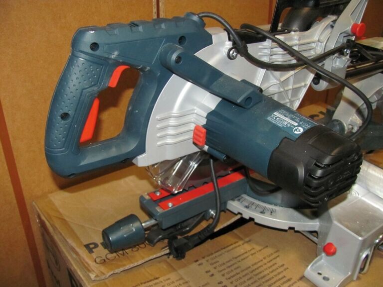 ukosnica-bosch-gcm-800-sj-marka-bosch