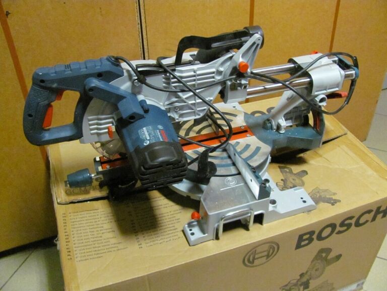 UKOŚNICA BOSCH GCM 800 SJ