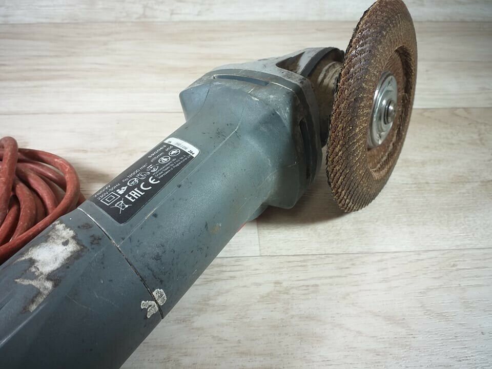 szlifierka-katowa-graphite-kod-producenta-210816004