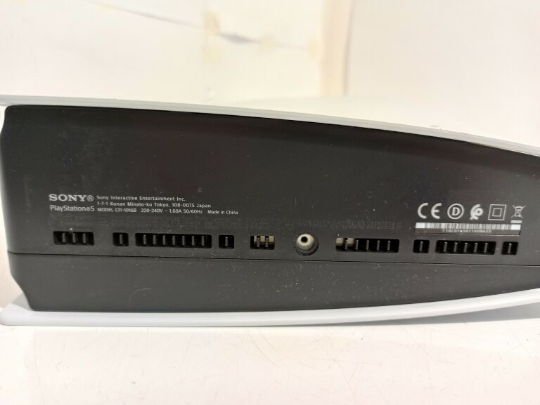 konsola-playstation-5-digital-zestaw-kod-producenta-cfi-1016b