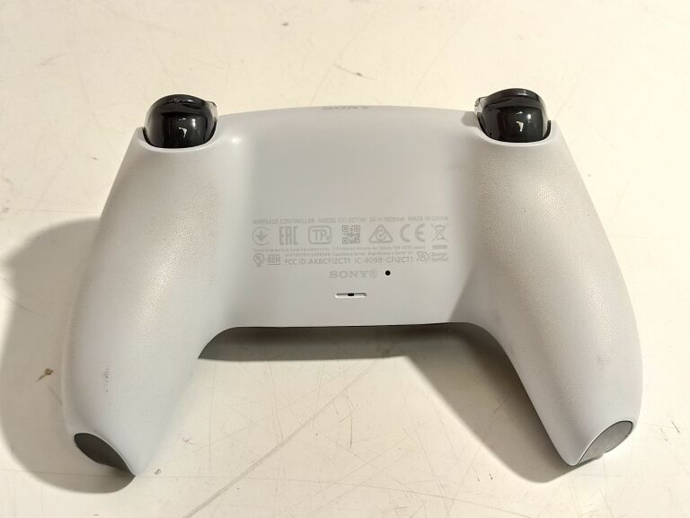 konsola-playstation-5-digital-zestaw-product-id-7b167551-0c7d-42fd-ba39-102ac5e4efc7