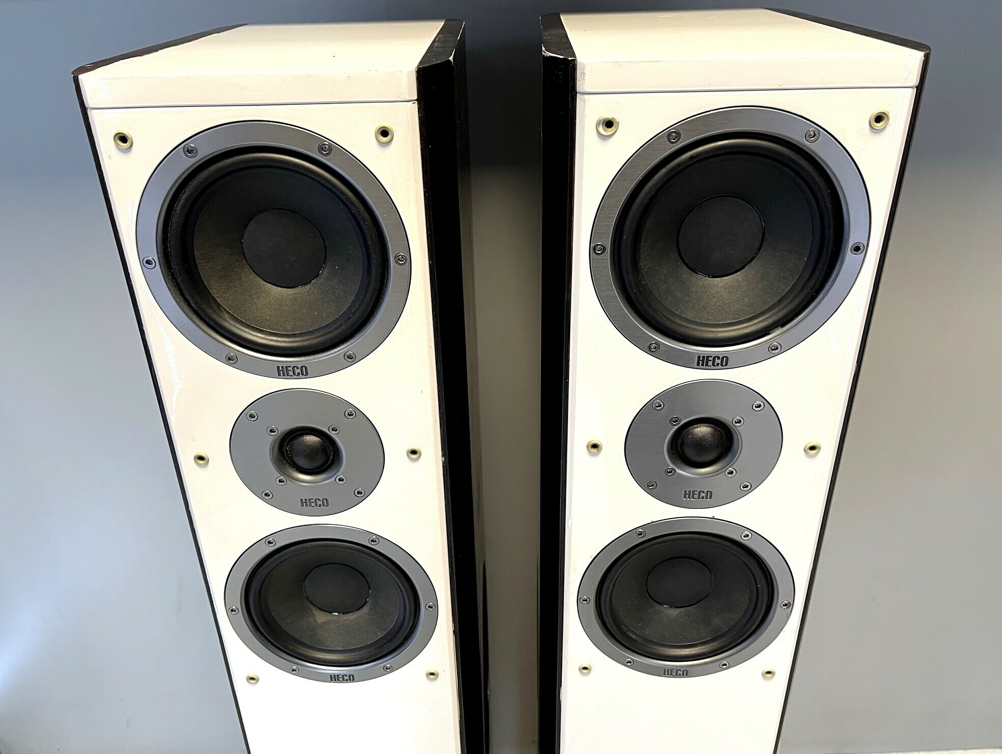 kolumny-podlogowe-heco-music-style-800-czarne-stan-uzywany