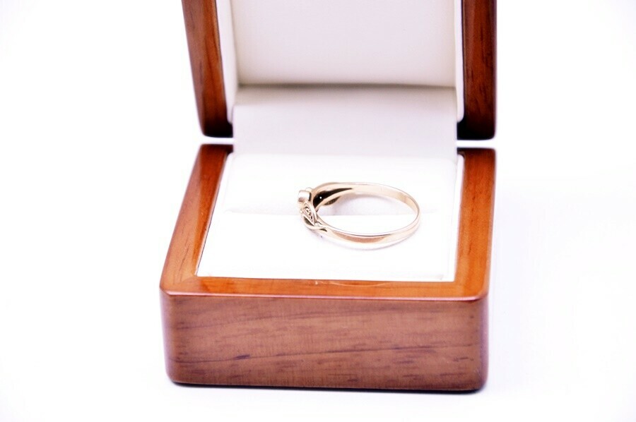 swietny-zloty-pierscionek-585-217g-r19-material-zloto