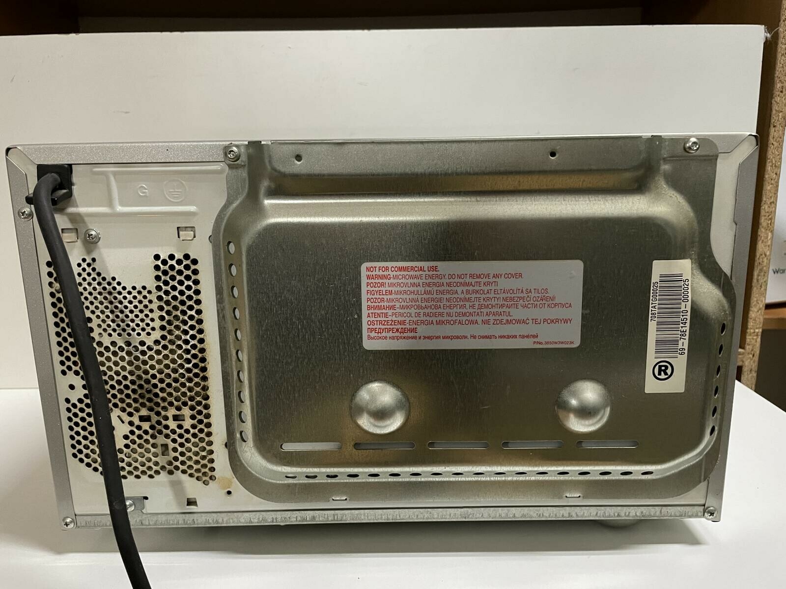 kuchenka-mikrofalowa-lg-grill-intellowave-okazja-moc-mikrofal-800