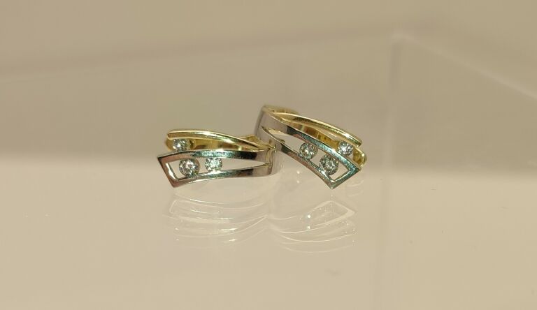 sliczne-zlote-kolczyki-bigiel-angielski-typu-lira-333-226g-stan-11323-238058