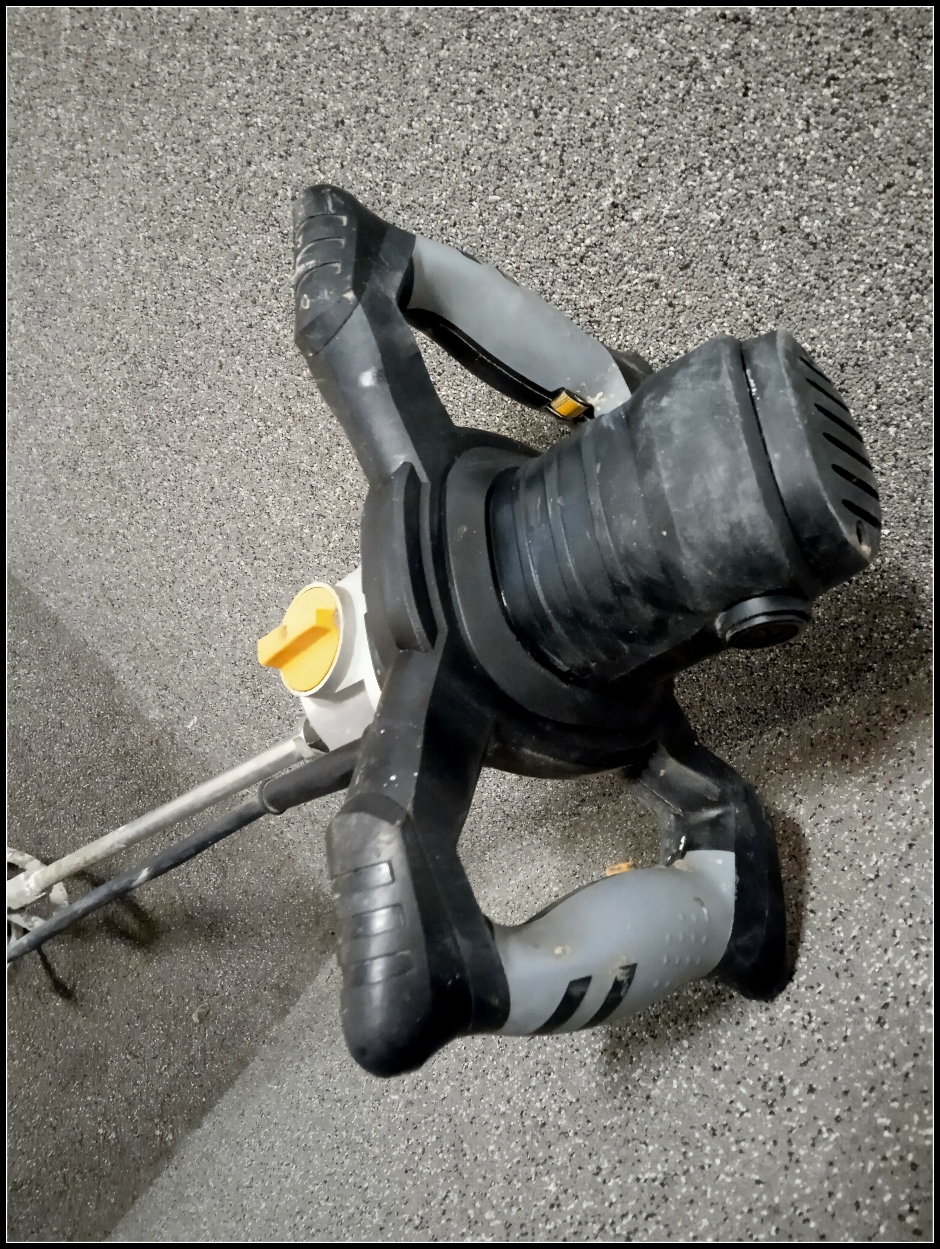 cmi-mieszadlo-do-farb-i-zapraw-c-fr-1350-b-1350-w-stan-uzywany