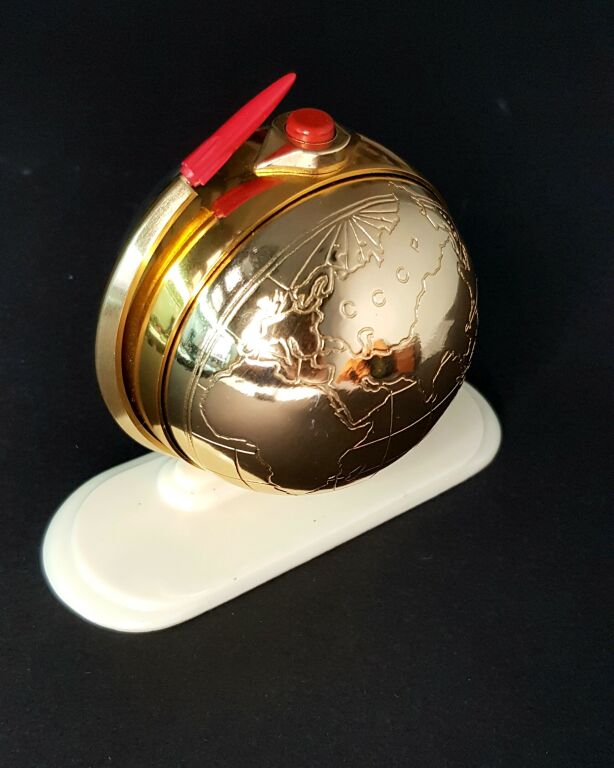 budzik-slawa-11-jewels-globus-glebokosc-produktu-7