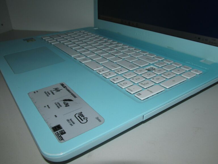 laptop-asus-a540l-256-gb-ssd-4-gb-nvidia-przekatna-ekranu-156