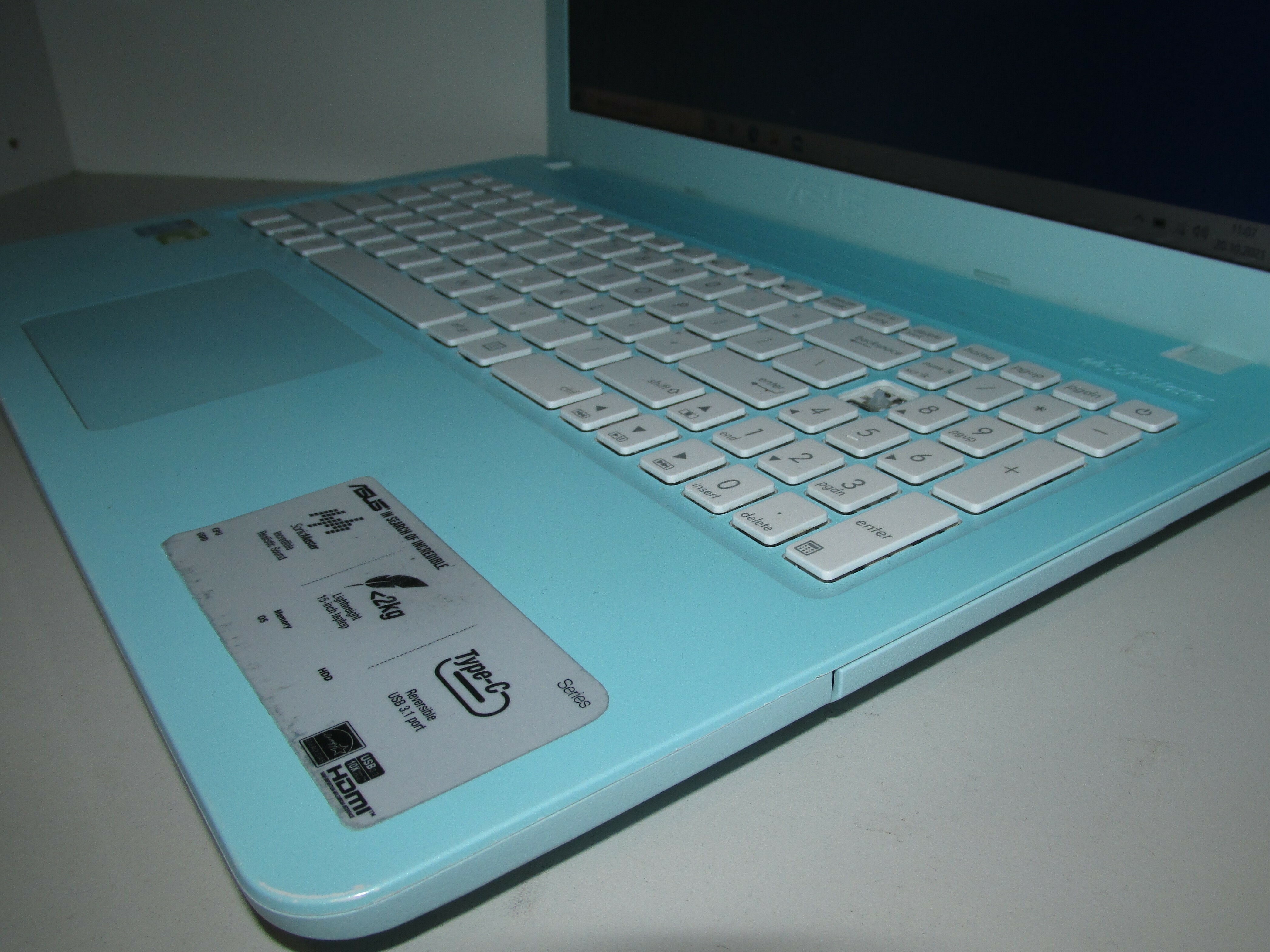 laptop-asus-a540l-256-gb-ssd-4-gb-nvidia-przekatna-ekranu-156