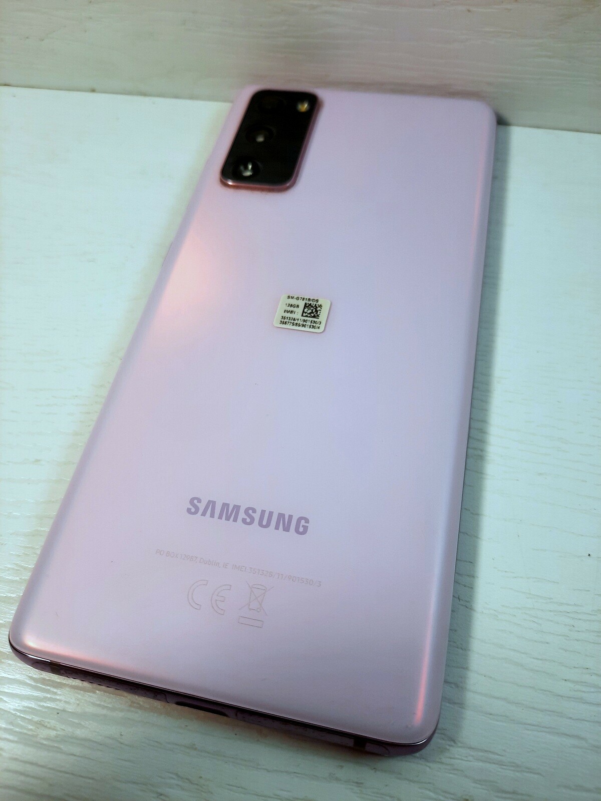 telefon-samsung-galaxy-s20-fe-5g-kolor-czerwony