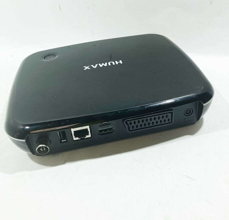 DEKODER HUMAX HD NANO T2