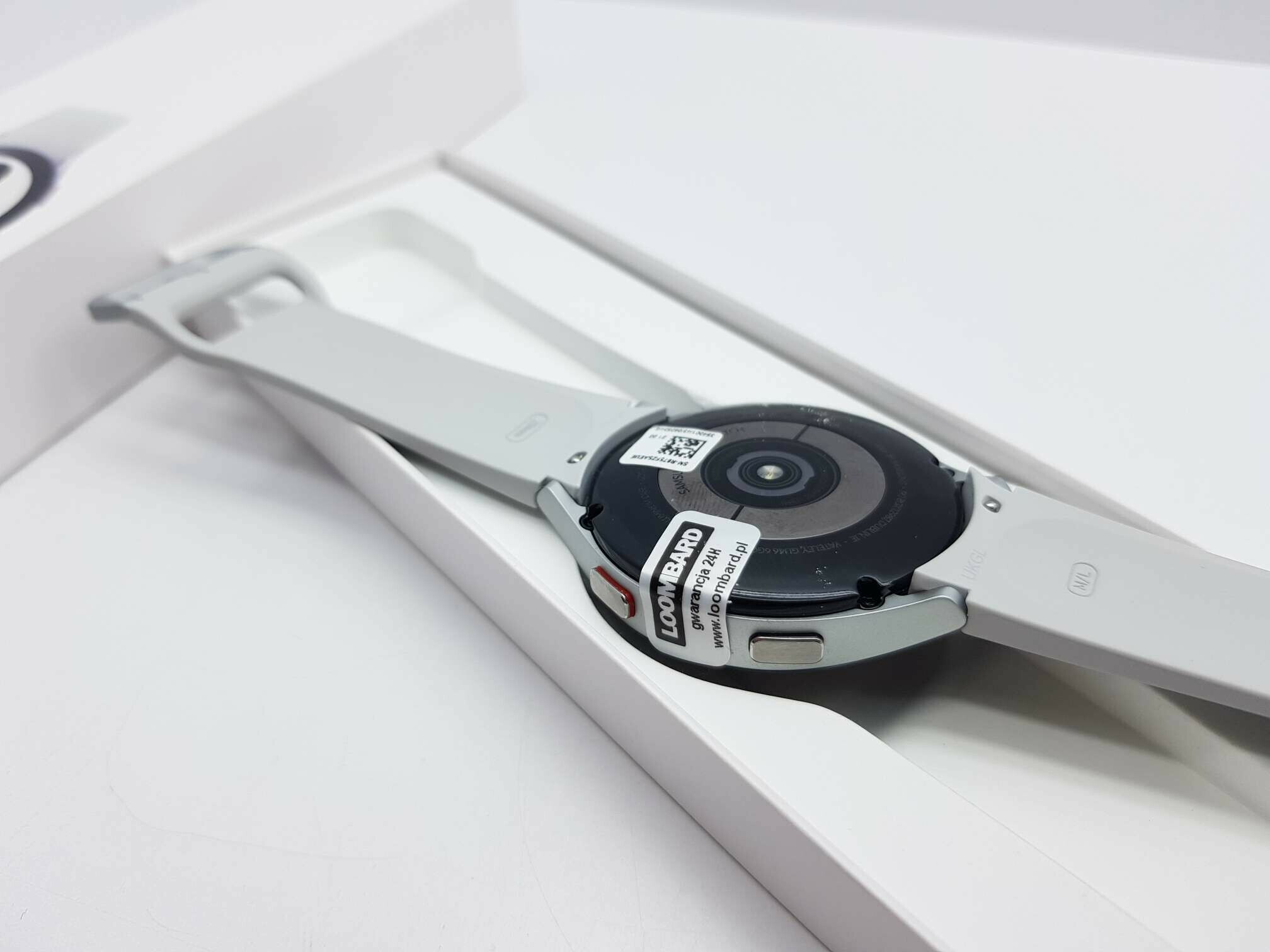 samsung-galaxy-watch-4-aluminium-44mm-silver-lte-jak-nowy-kolor-206002-225622