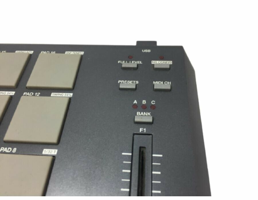 konsola-akai-mpd-18-marka-akai