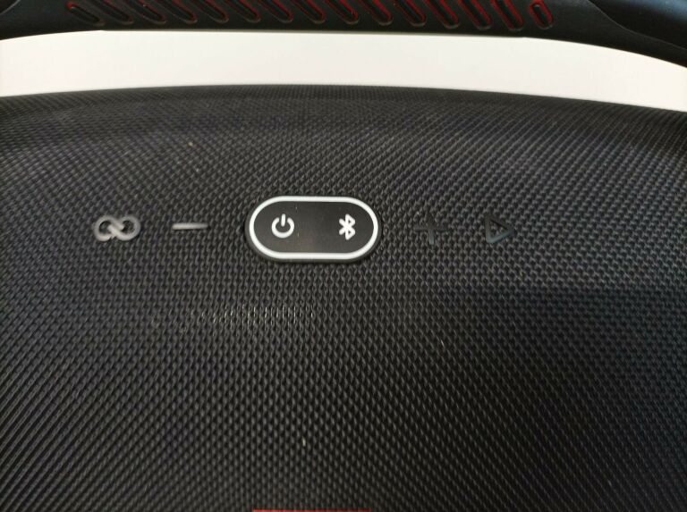 glosnik-jbl-boombox-2-brakpaczka-zaginela-marka-jbl