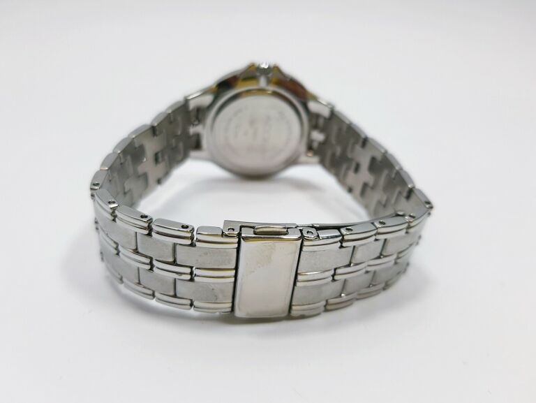 zegarek-adora-design-funkcje-brak