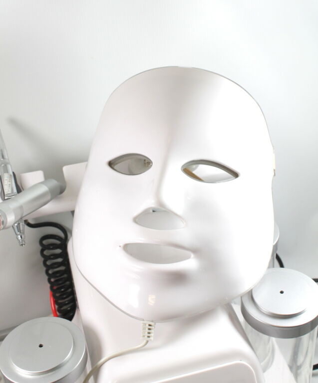 MULTI-ZADANIOWY KOMBAJN KOSMETYCZNY 8W1 BEAUTY PR