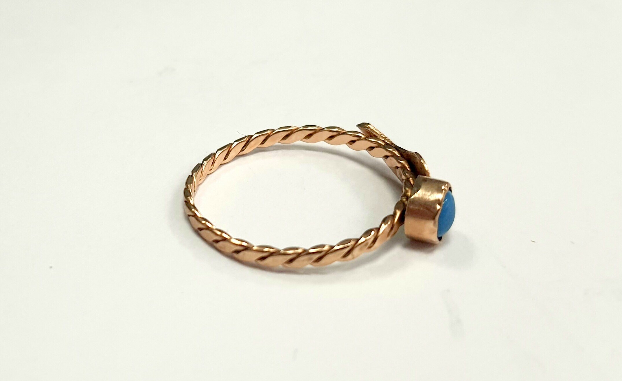 p585-zloty-pierscionek-137gr-rozm-15-stan-uzywany