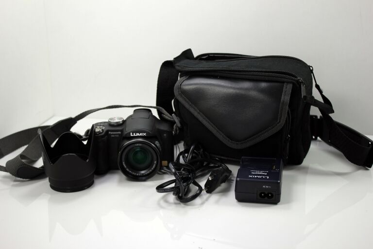 PANASONIC LUMIX DMC-FZ8