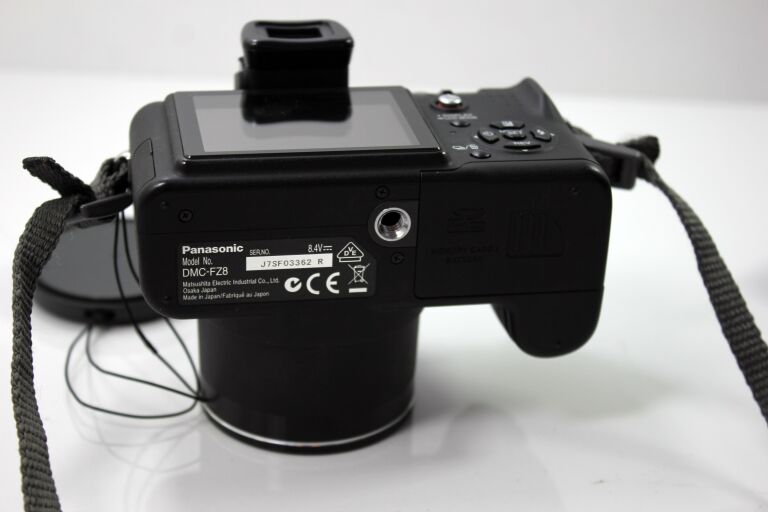 PANASONIC LUMIX DMC-FZ8