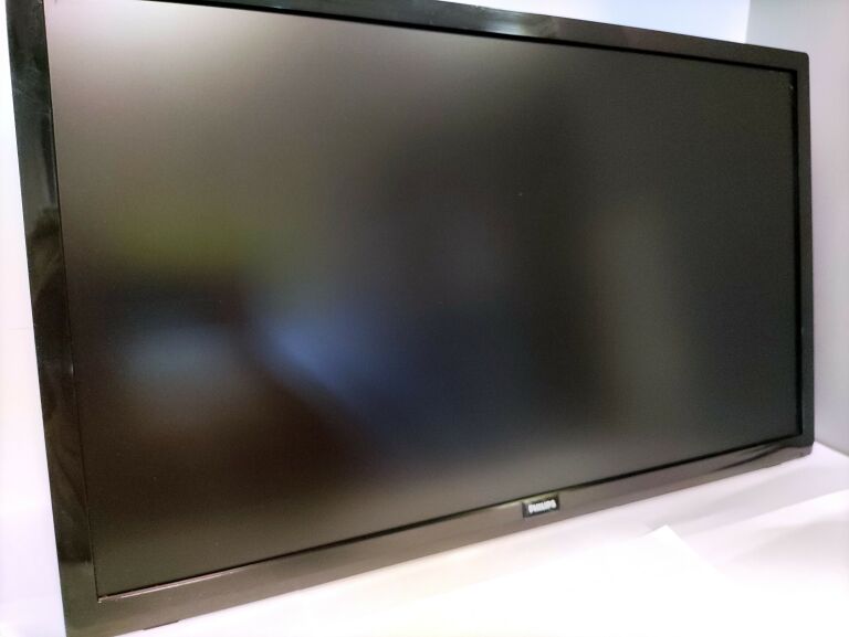 TELEWIZOR PHILIPS 24PFT5303/12+PILOT