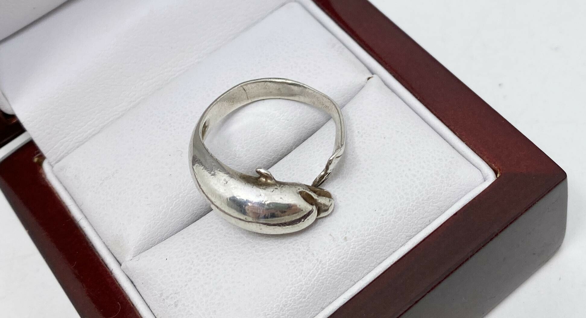 srebrny-pierscionek-delfin-ag-925-rozmiar-15-rodzaj-wyrob-jubilerski