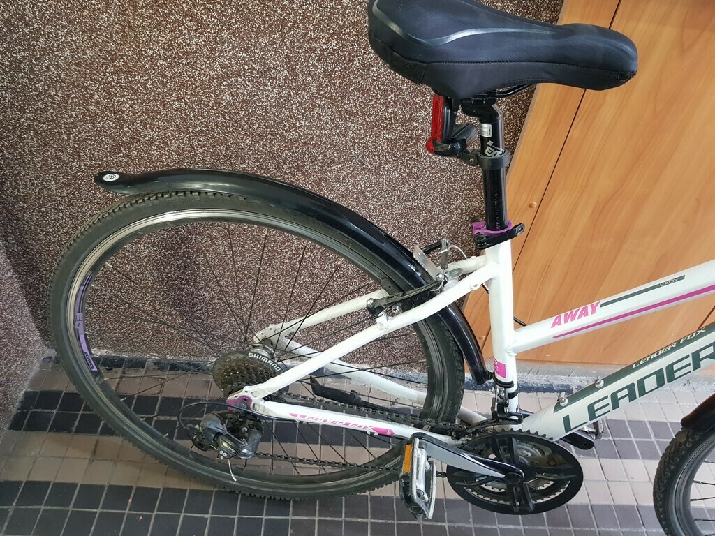 rower-damski-leader-fox-away-lady-28-cali-rama-17-stan-uzywany