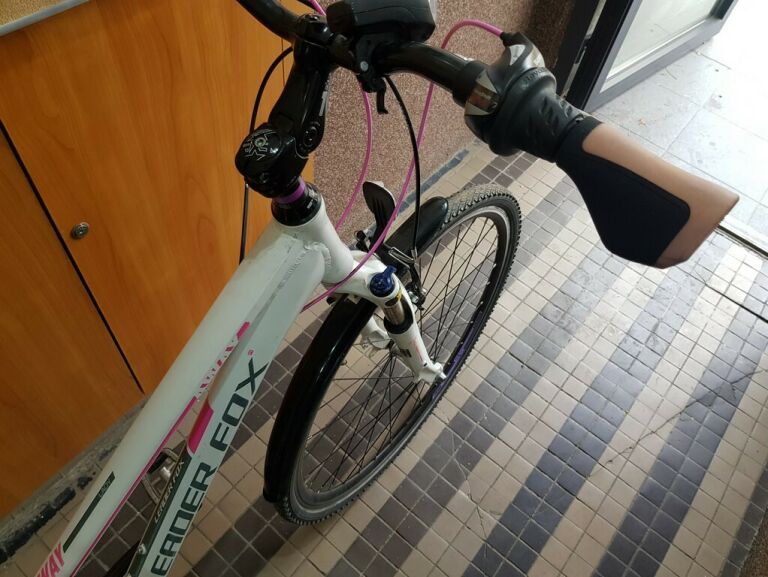 rower-damski-leader-fox-away-lady-28-cali-rama-17-rozmiar-kola-28