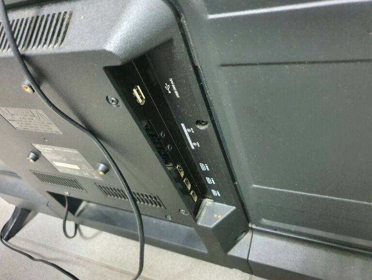 tv-skymaster-32-32sh2000-z-pilotem-model-32sh2000