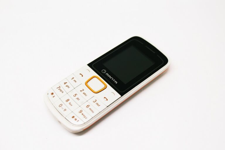 TELEFON MANTA MS1701