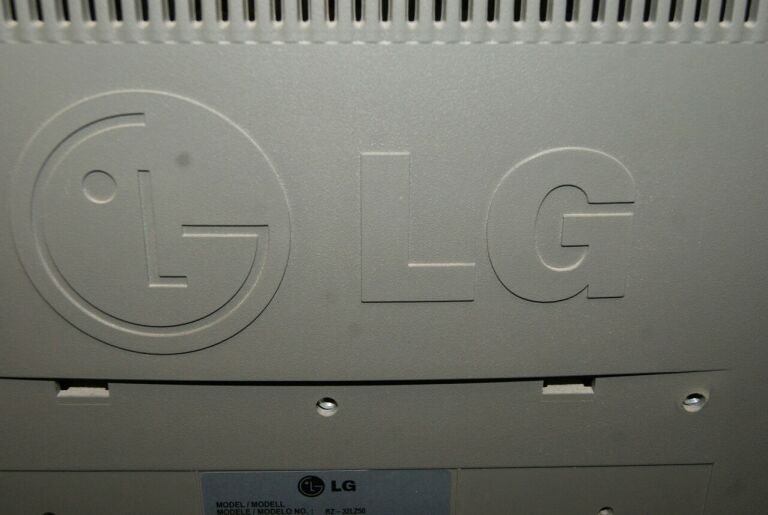 TELEWIZOR LG RZ-32LZ50 LCD TV 32'' + PILOT