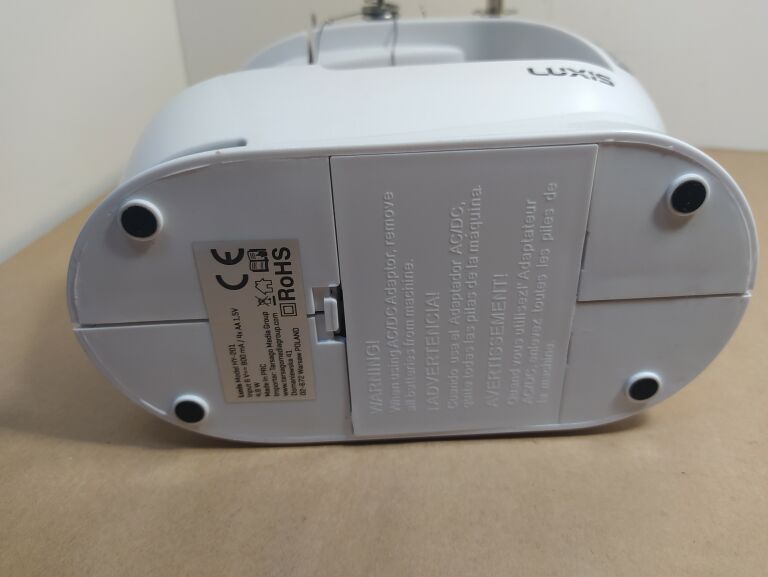 MAŁA MASZYNA DO SZYCIA LUXIS HY-201