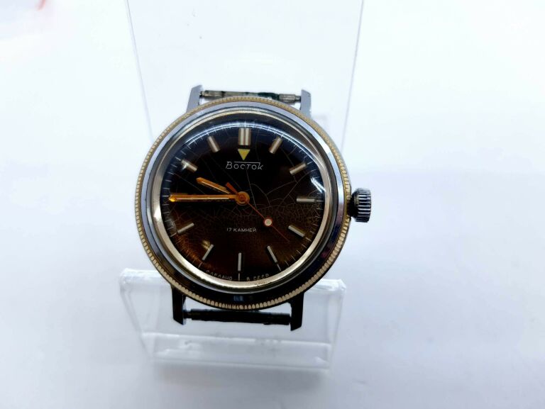zegarek-mechaniczny-wostok-17-kamieni-jewels-cccp-mechanizm-mechaniczny