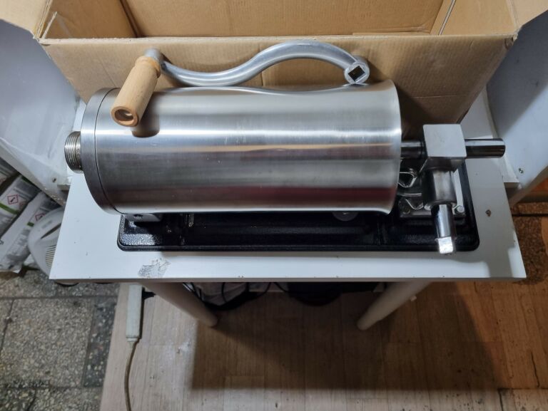 nadziewarka-do-kielbas-4-kg-biowin-stan-uzywany