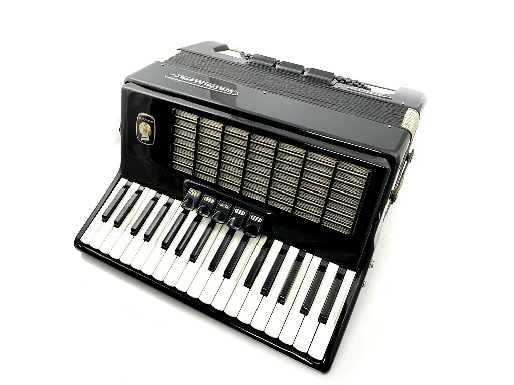 akordeon-weltmeister-stella-80-basow-stan-uzywany