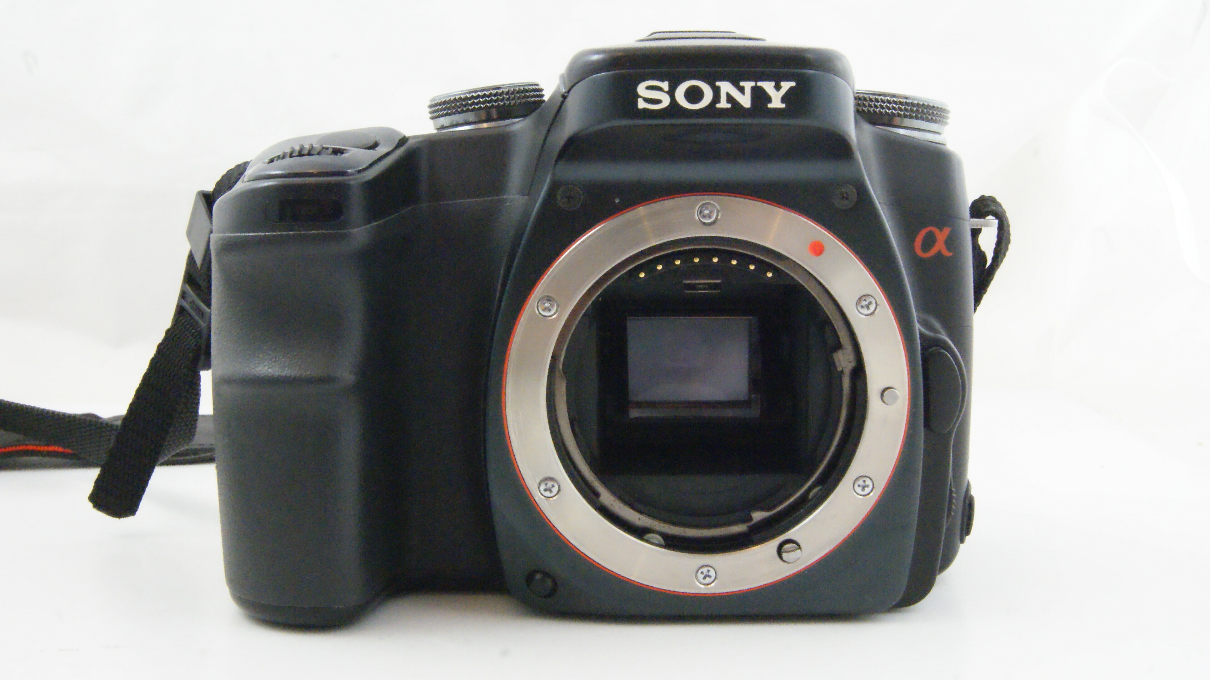 aparat-sony-alpha-100-uszkodzony-obiektyw-lad-kod-producenta-dslr-a100