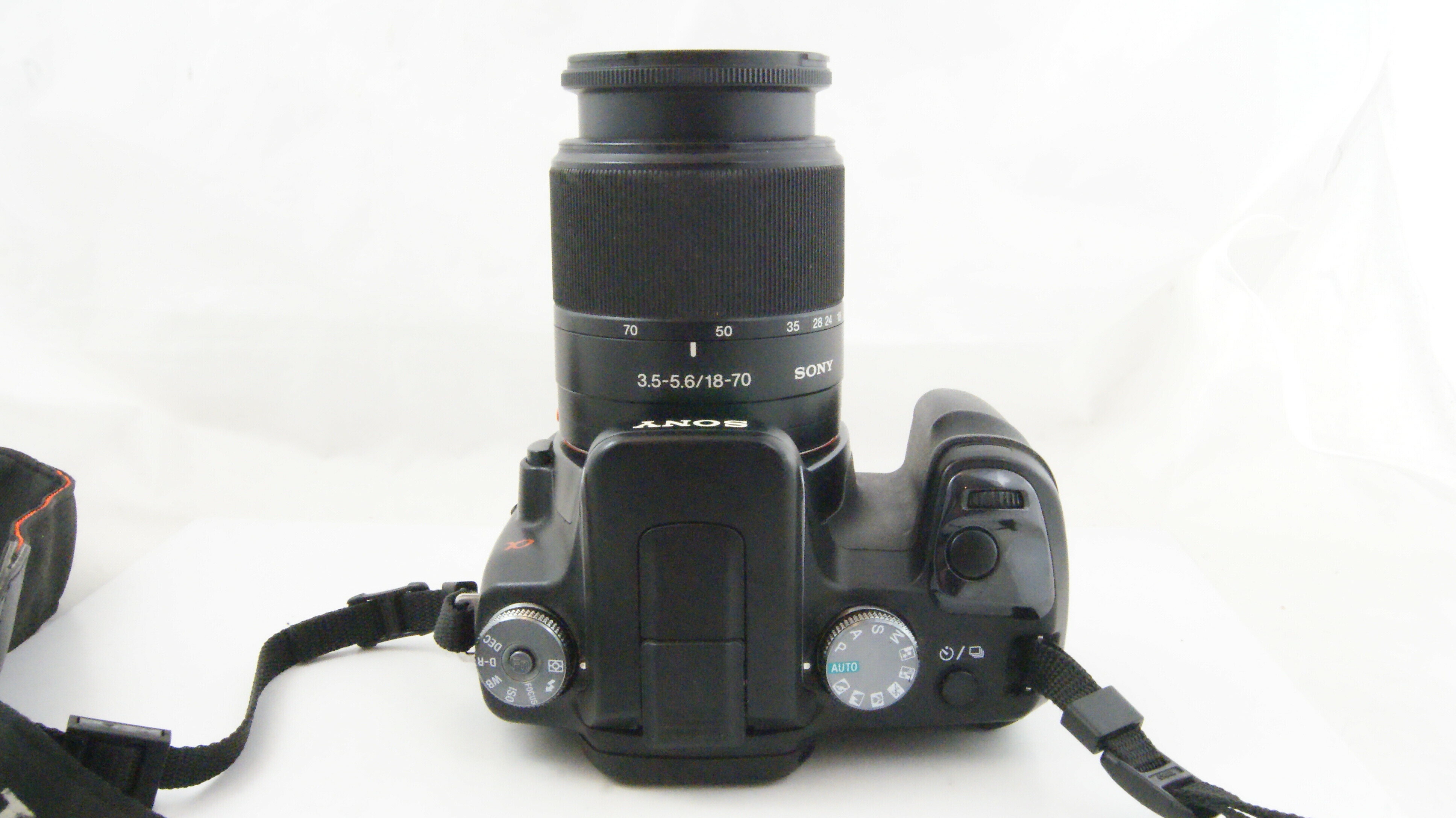 aparat-sony-alpha-100-uszkodzony-obiektyw-lad-rozmiar-matrycy-123