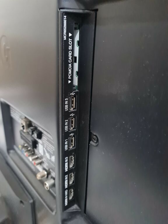 TELEWIZOR LG 42LF652V PILOT