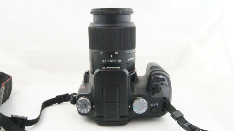 aparat-sony-alpha-100-uszkodzony-obiektyw-lad-rozmiar-matrycy-123