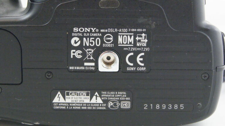 aparat-sony-alpha-100-uszkodzony-obiektyw-lad-ean-4905524340372