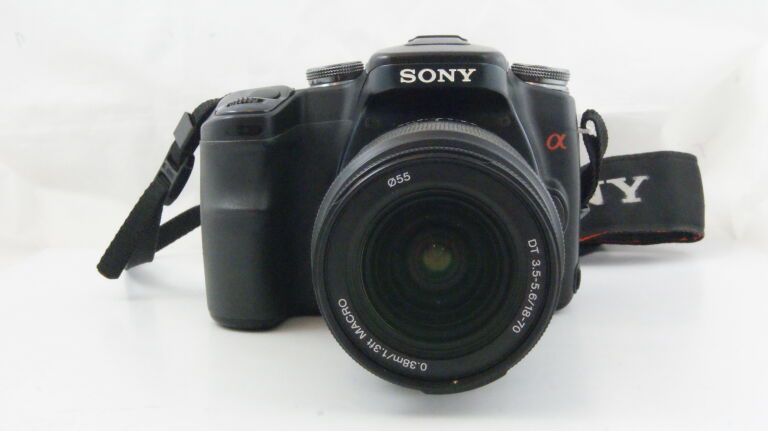 aparat-sony-alpha-100-uszkodzony-obiektyw-lad-stan-uzywany