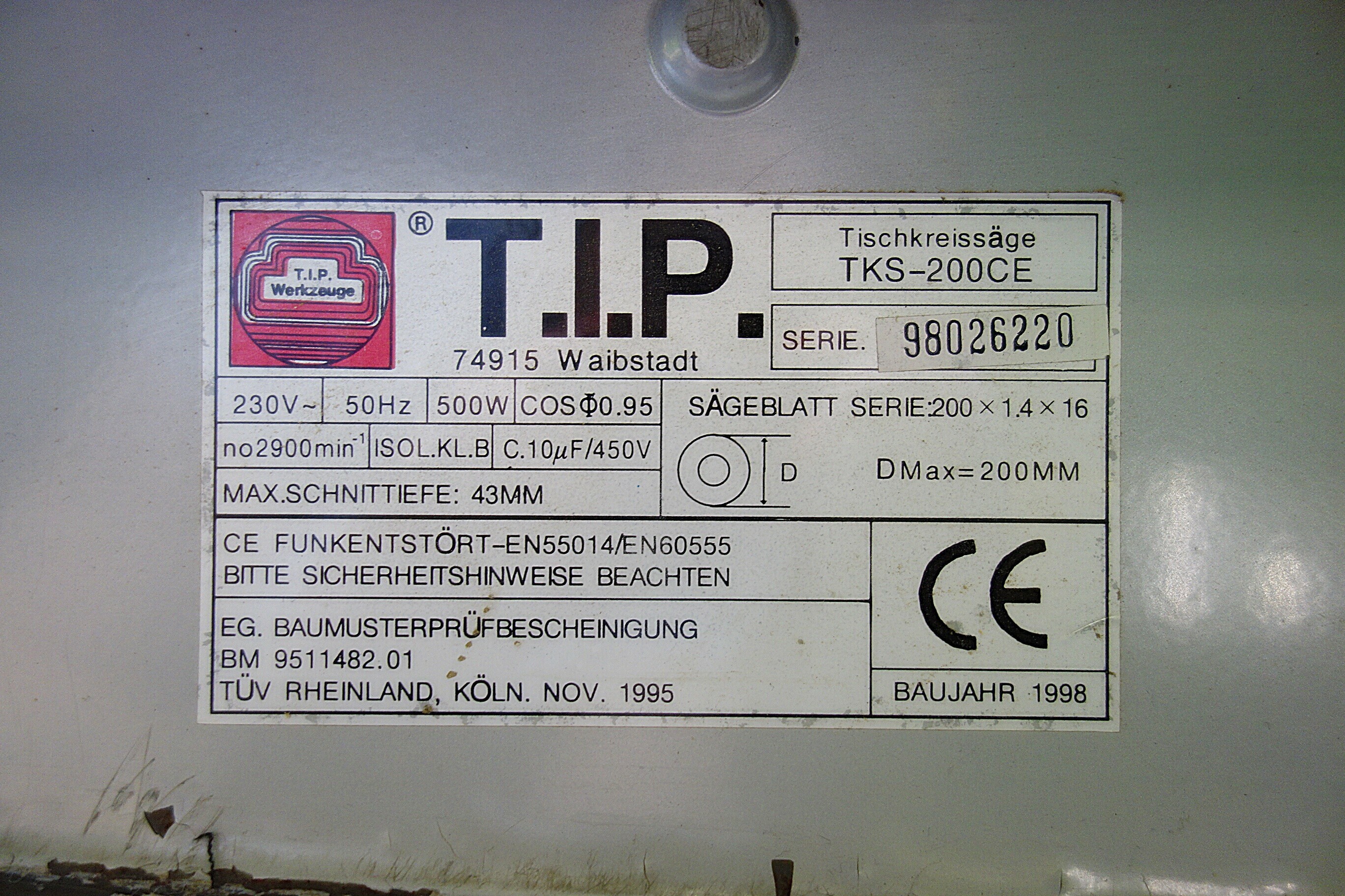 pila-stolowa-warto-srednica-otworu-pily-1