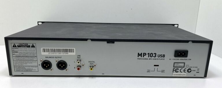 ODTWARZACZ NUMARK MP103USB + AKCESORIA