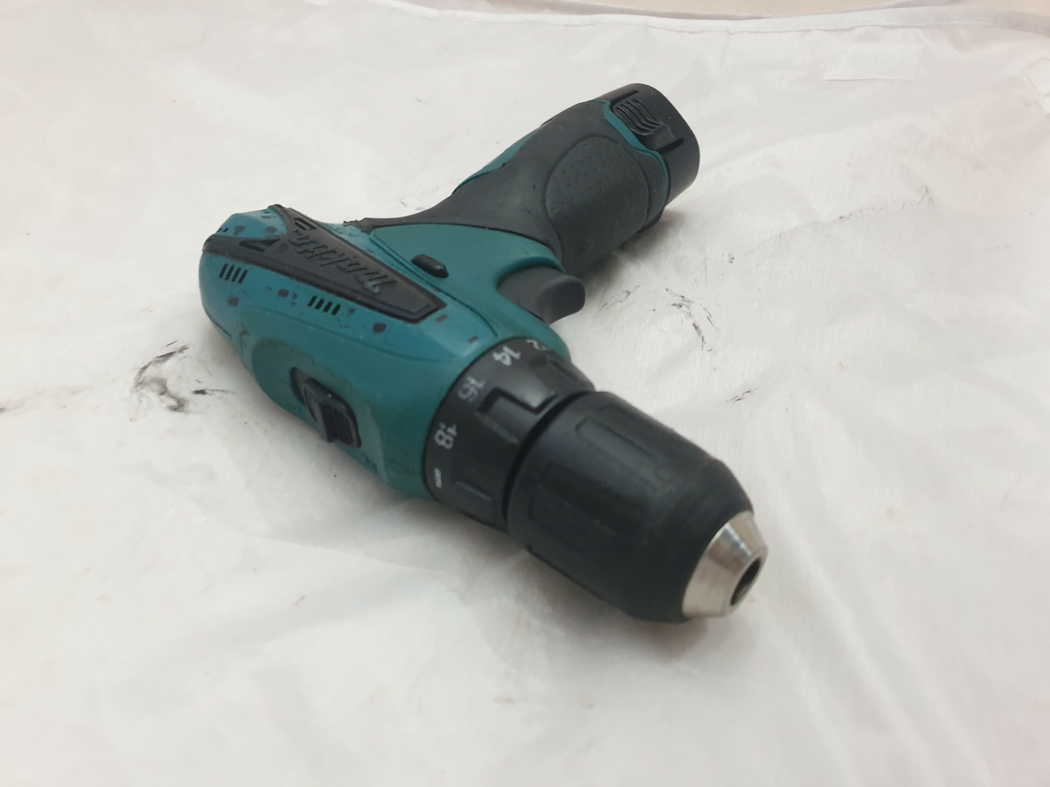 wkretarka-makita-108v-2alulad-bez-tabliczek-marka-makitta