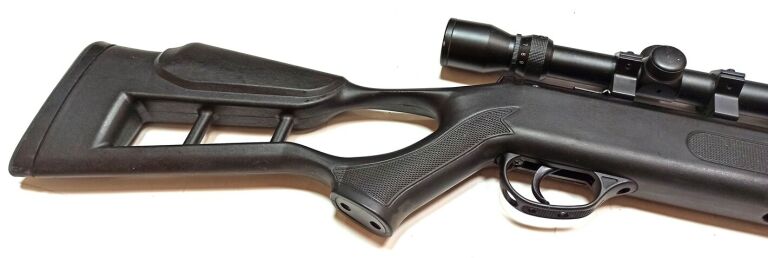 WIATRÓWKA HATSAN STRIKER EDGE + LUNETA 3-9X40