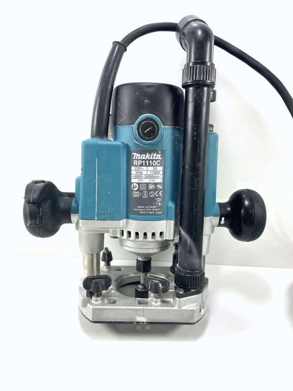 MAKITA FREZARKA GÓRNOWRZECIONOWA RP1110C