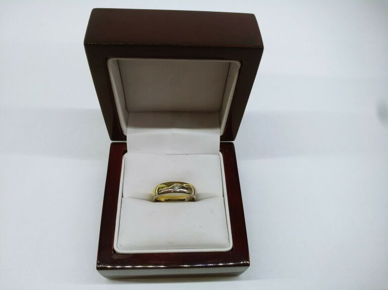ZŁOTA OBRĄCZKA Z DIAMENTEM 5,32G 0,03CT 585