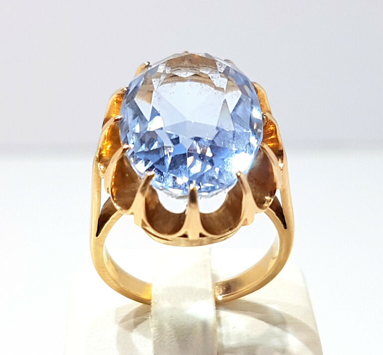 zloty-pierscionek-z-duzym-oczkiem-1095g-583-r17-material-zloto