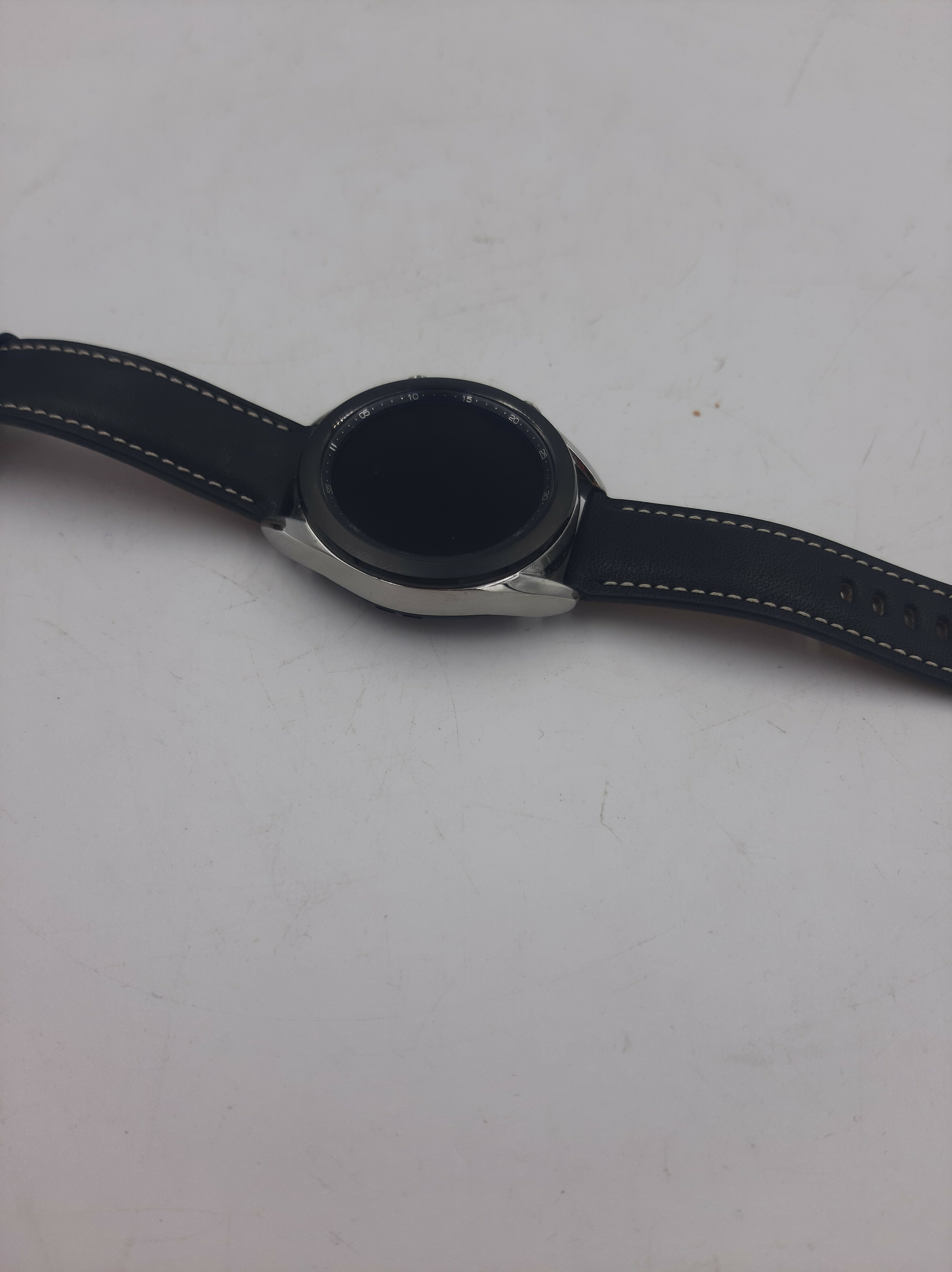smartwatch-samsung-galaxy-watch-3-model-249460-1680460